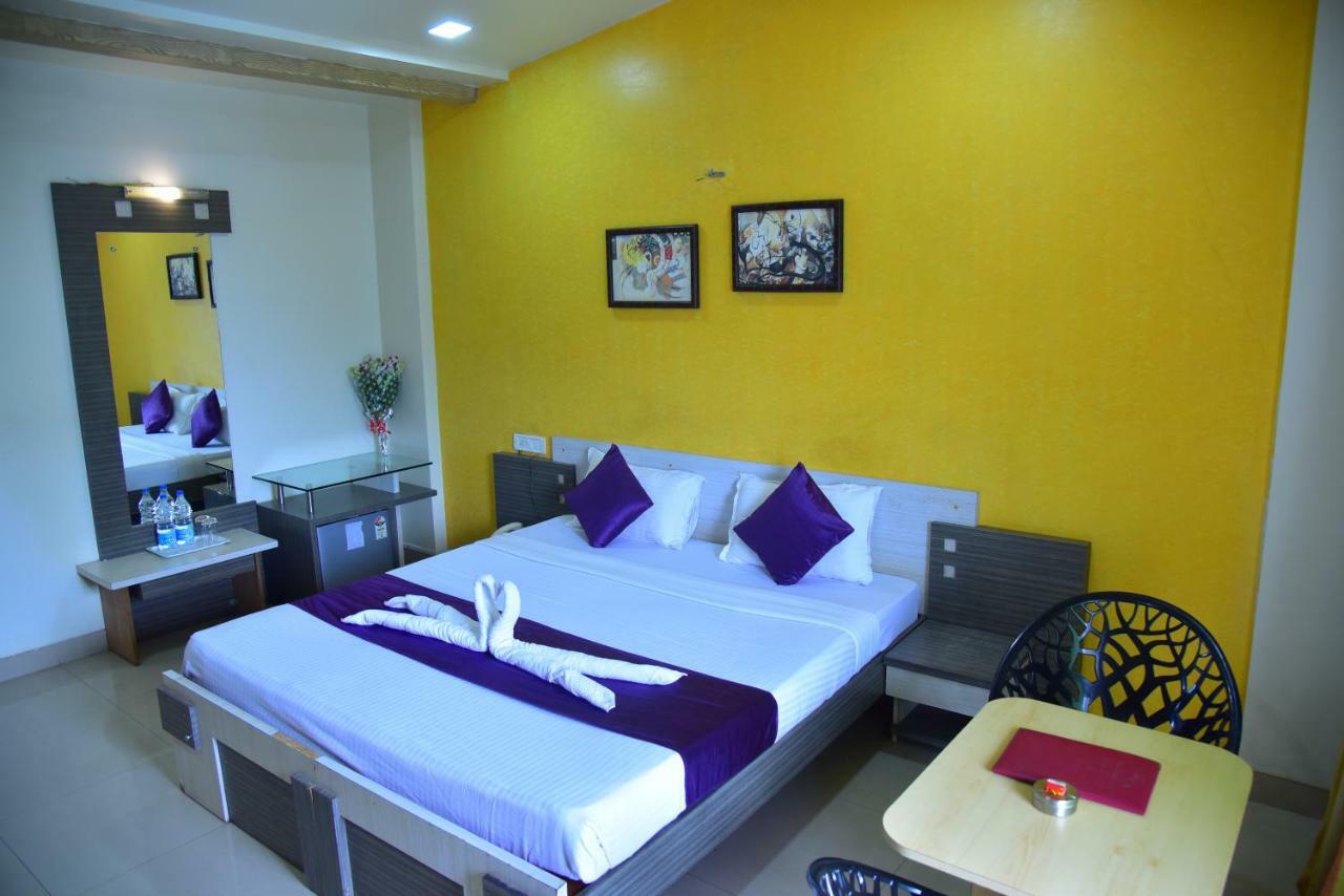 Palette - Spring Hills Resort Pirangut Exterior photo